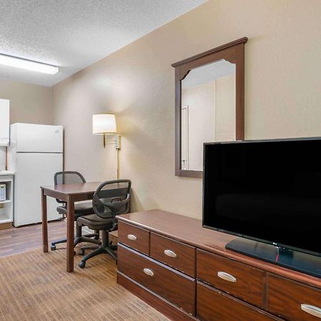 Extended Stay America Select Suites - Tampa - Brandon Exterior photo