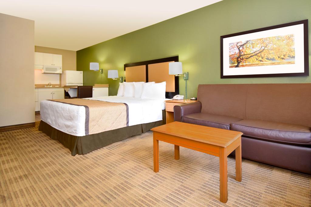 Extended Stay America Select Suites - Tampa - Brandon Exterior photo