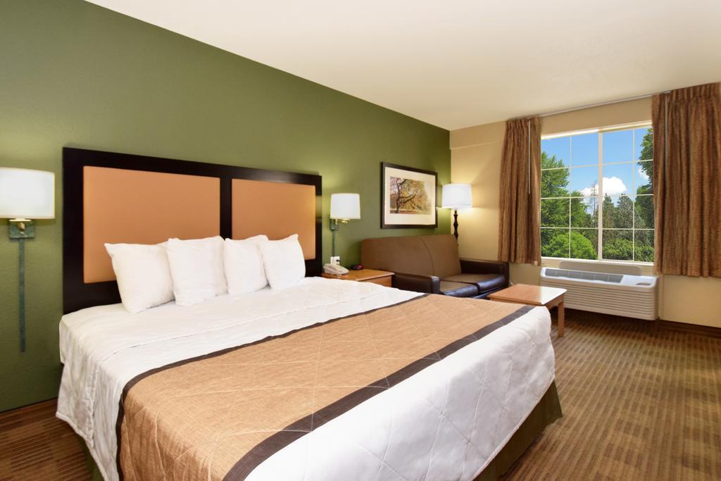 Extended Stay America Select Suites - Tampa - Brandon Exterior photo